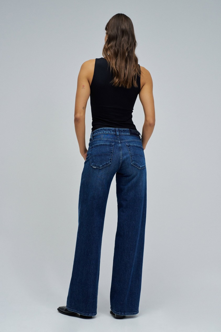 LOW RISE WIDE JEANS