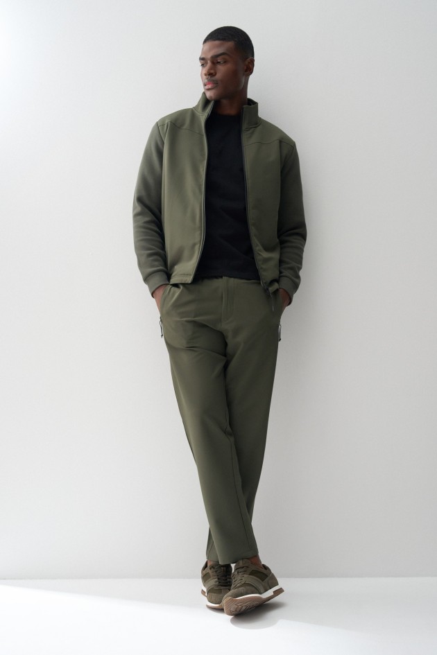 CHAQUETA BOMBER CON MEZCLA DE MATERIALES