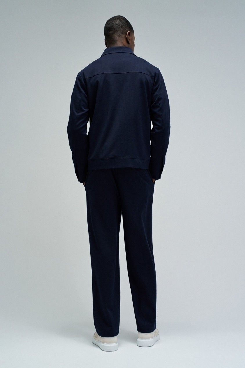 VESTE AVEC PONCHES POITRINE