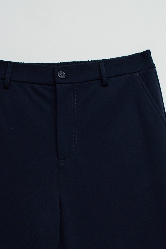 CHINO-HOSE MIT ELASTISCHEM BUND