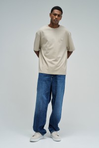 T-SHIRT AVEC BRANDING