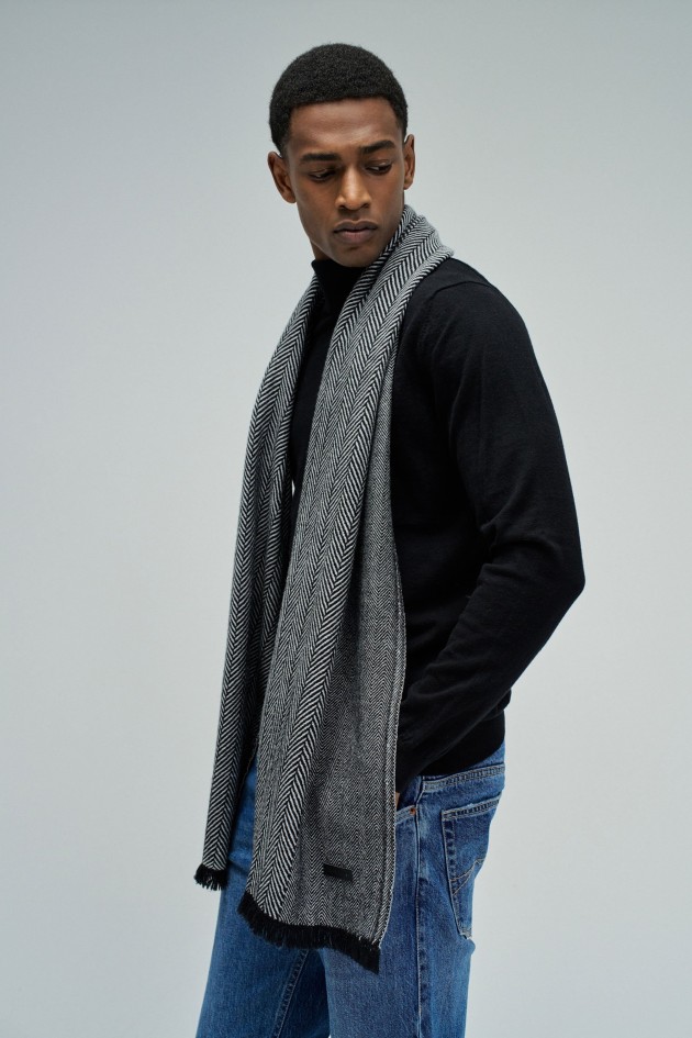 WOOL SCARF