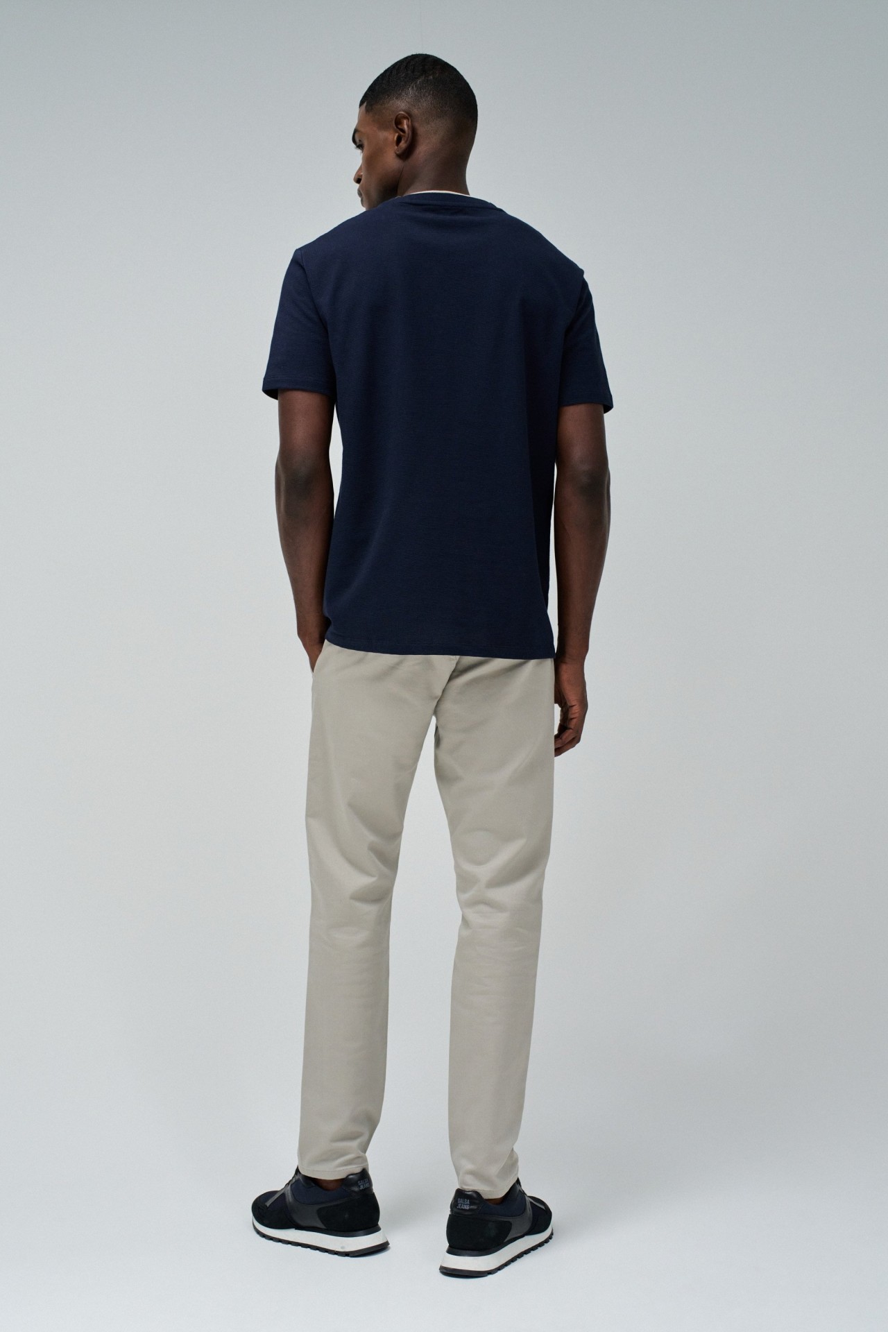 TEXTURED T-SHIRT REGULAR FIT