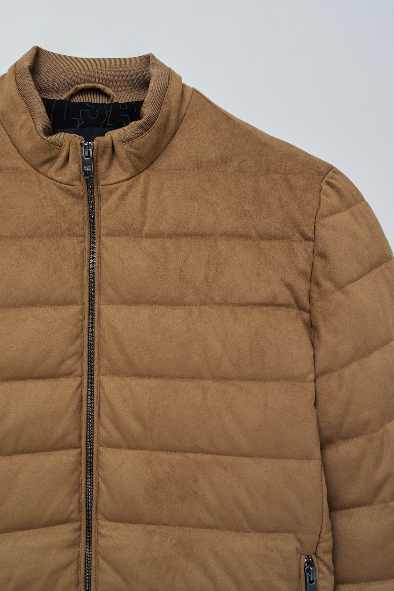 CASACO PUFFER EM SUEDE