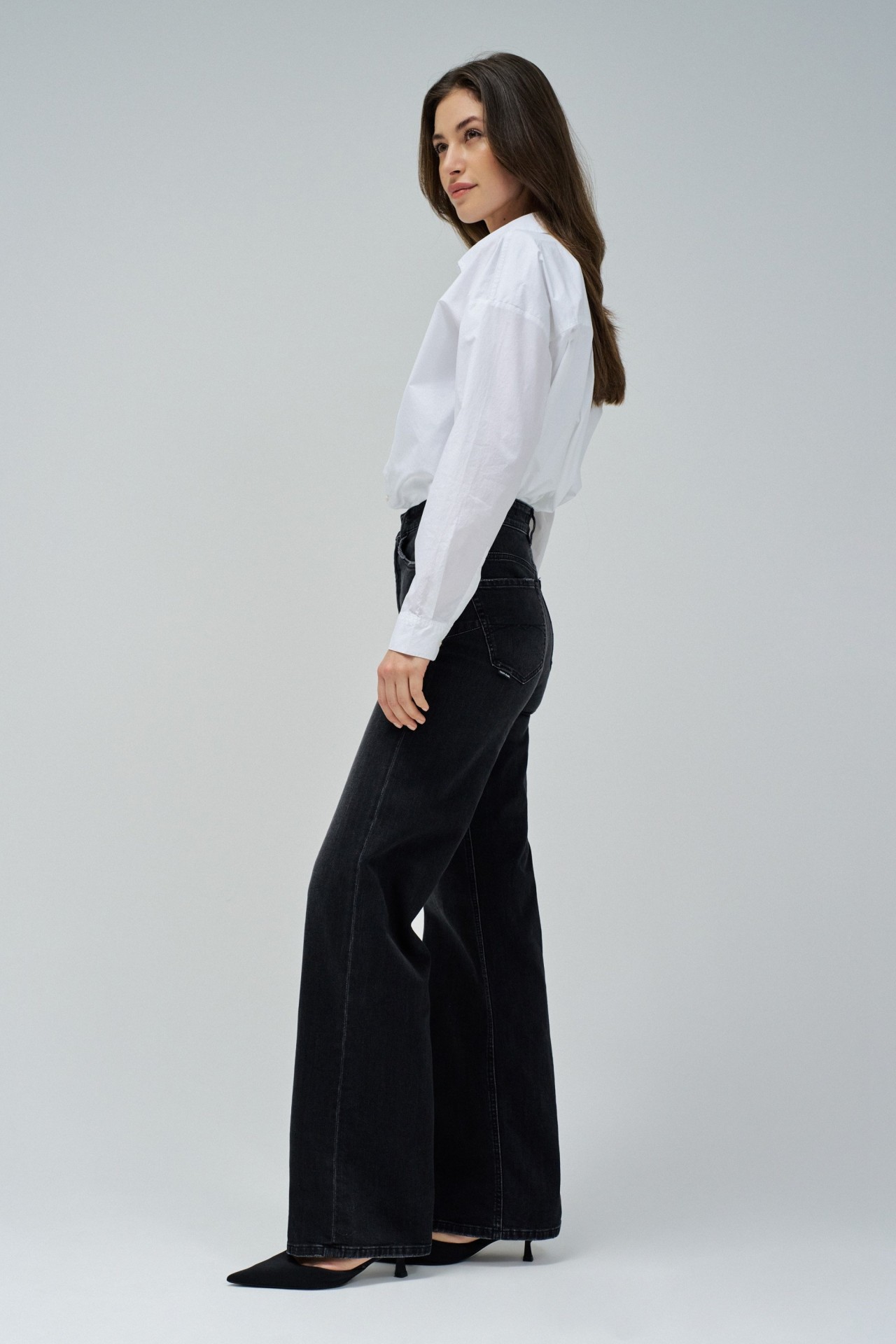 FAITH PUSH IN WIDE JEANS