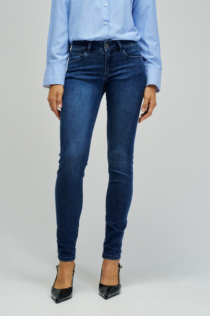 WONDER PUSH UP SKINNY JEANS