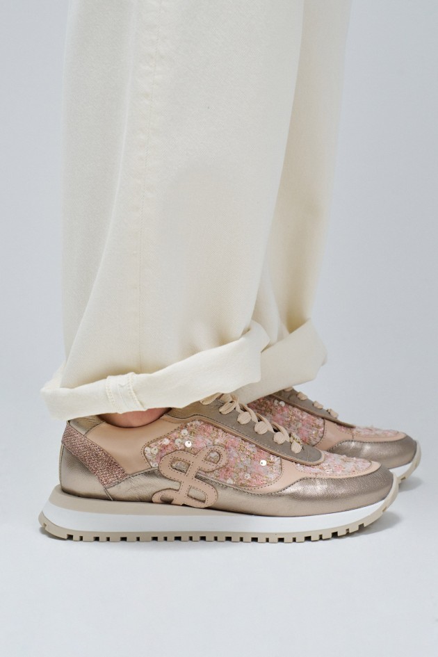 SNEAKERS WITH MIXED MATERIALS