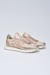 ZAPATILLAS CON MEZCLA DE MATERIALES