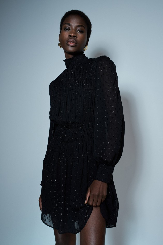 VESTIDO CORTO CON BRILLOS