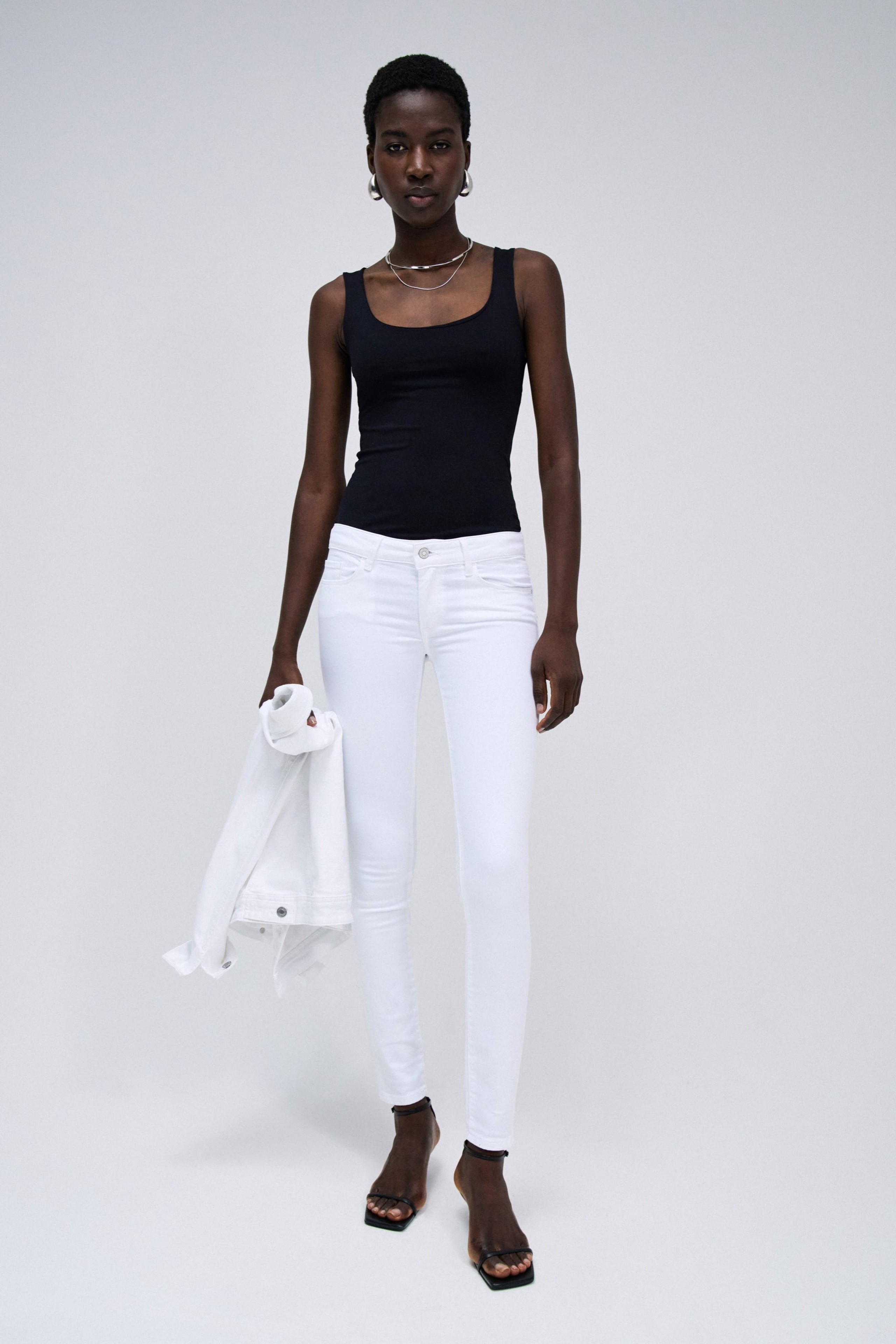 WONDER PUSH UP SKINNY JEANS