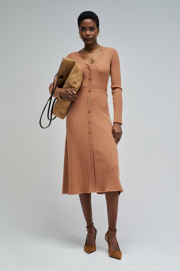 VESTIDO DE MALHA CANELADO