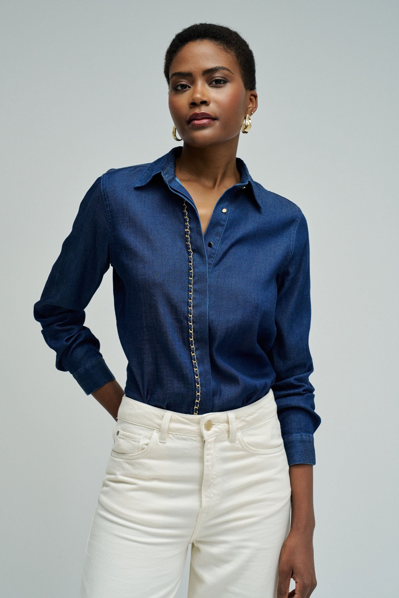 CAMISA EM LIGHTDENIM