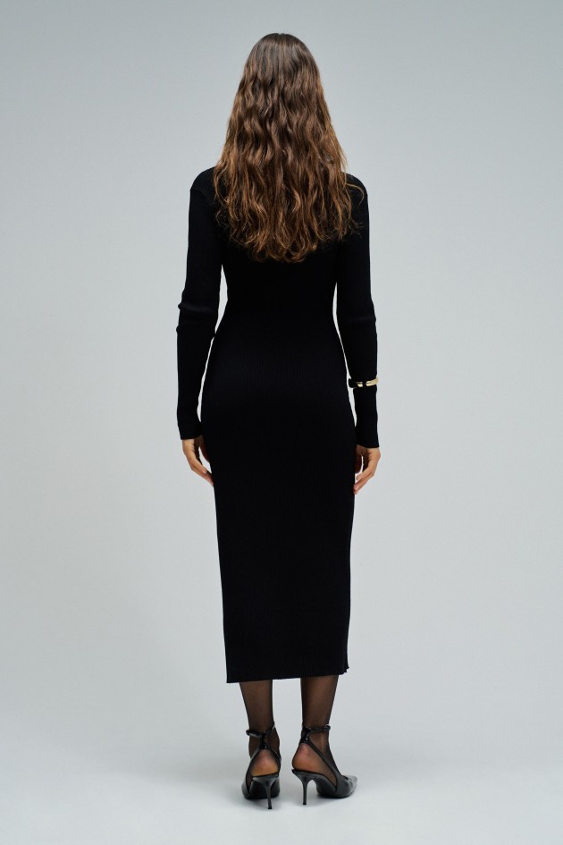 VESTIDO EM MALHA CANELADA