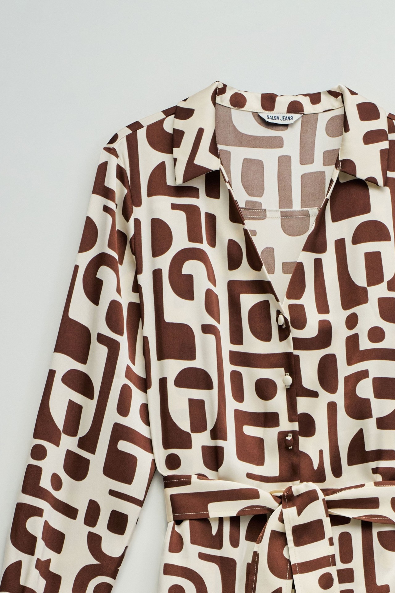 MACAC�O ACETINADO COM PADR�O