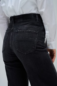 FAITH PUSH IN WIDE JEANS