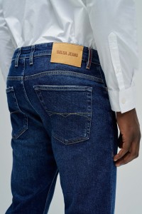 SLIM FIT JEANS