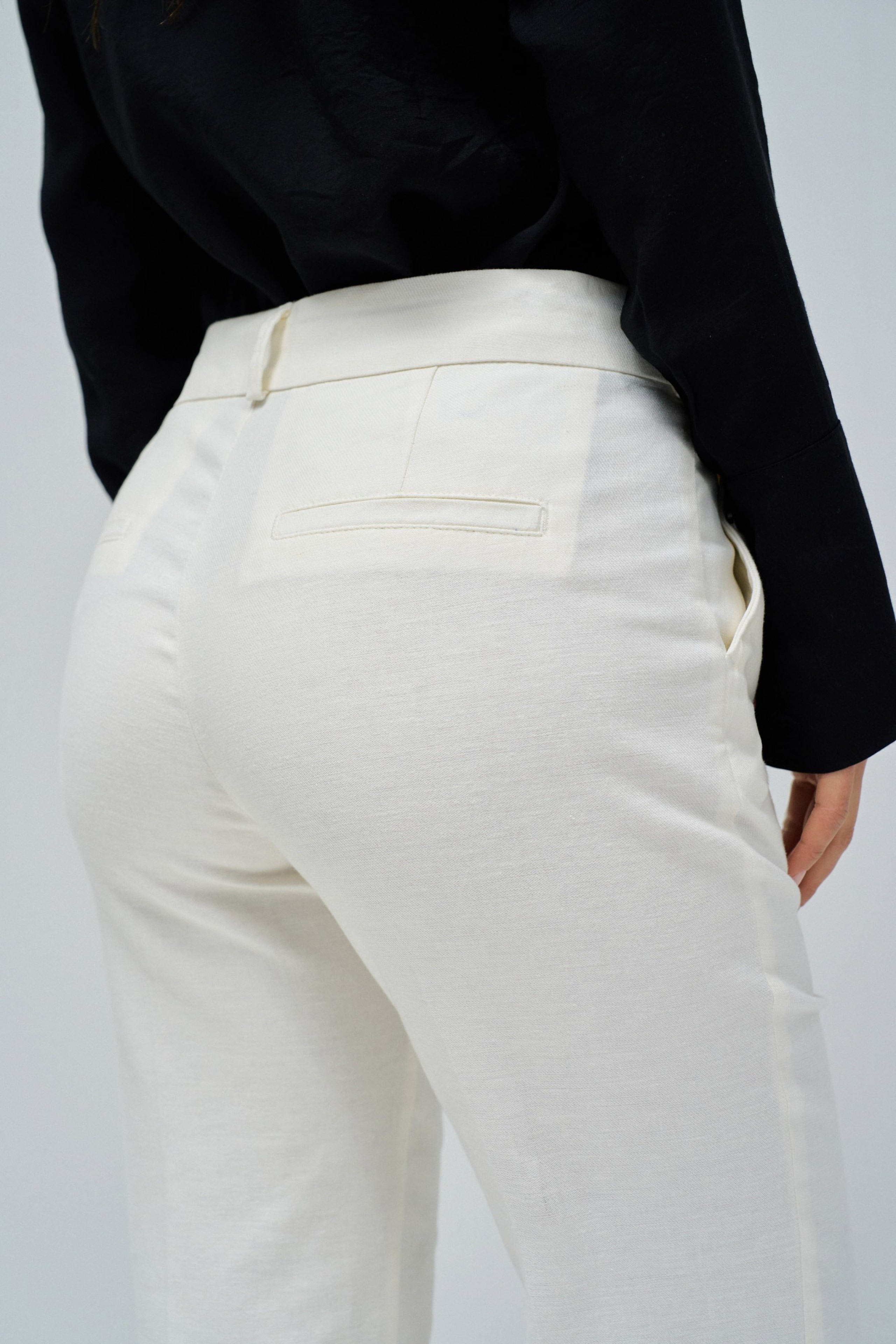 CHINO FLARE EM LINHO