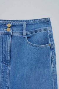 SECRET PUSH IN MIDI SKIRT