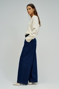 HOSE CHINO MIT WEITEM BEIN