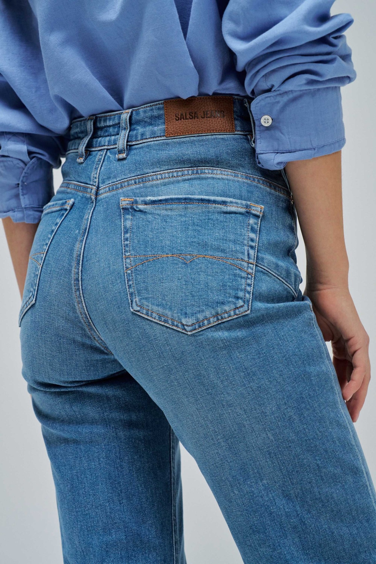 FAITH PUSH IN STRAIGHT JEANS