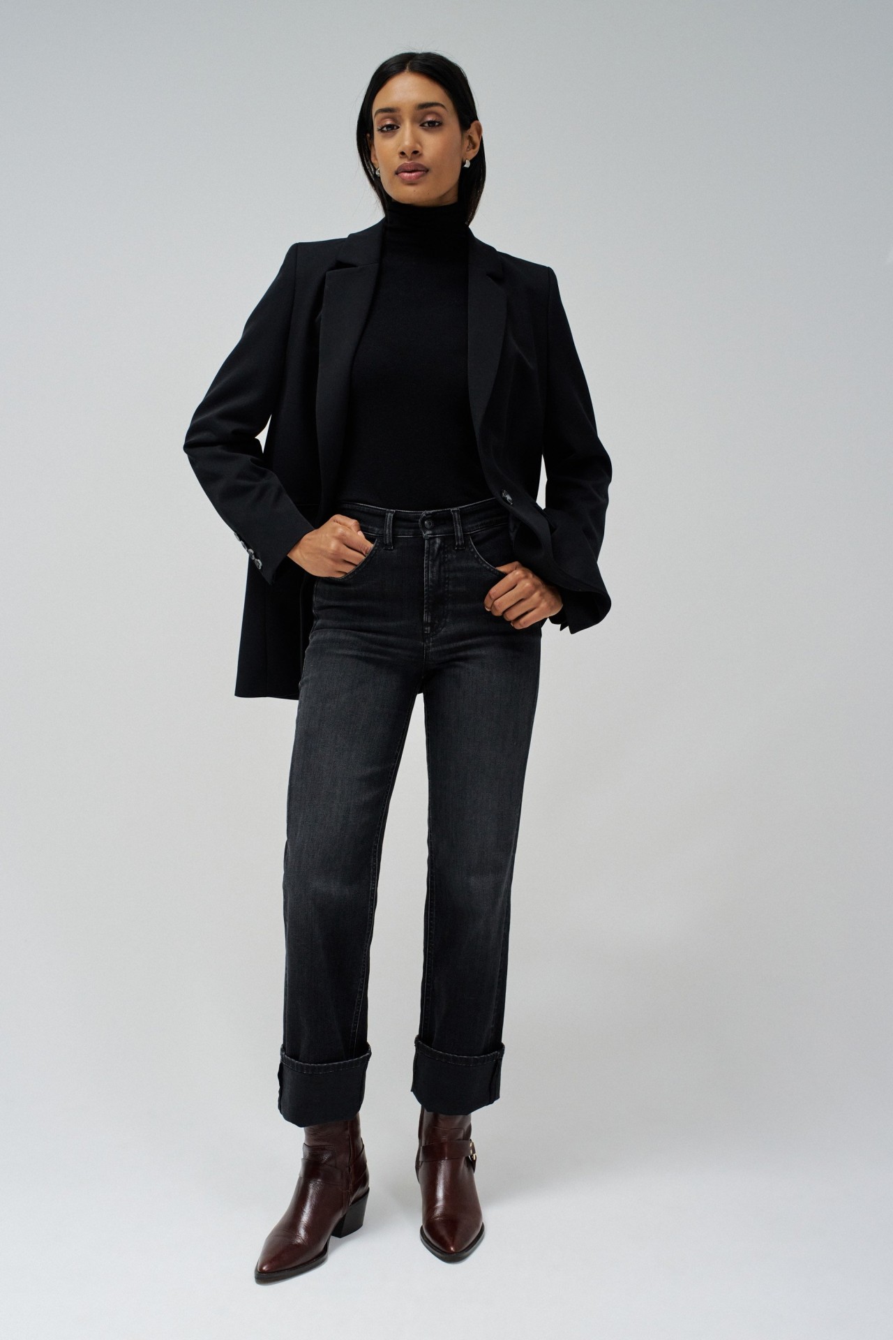 FAITH PUSH IN STRAIGHT JEANS