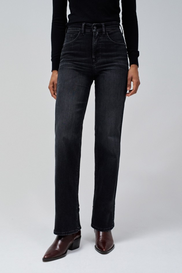 FAITH PUSH IN STRAIGHT JEANS