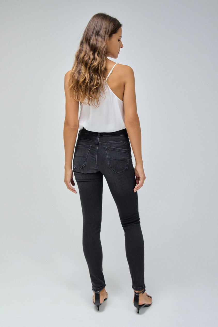 JEANS SECRET PUSH IN SKINNY