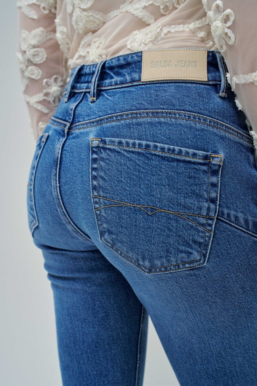 FAITH PUSH IN CROPPED SLIM JEANS