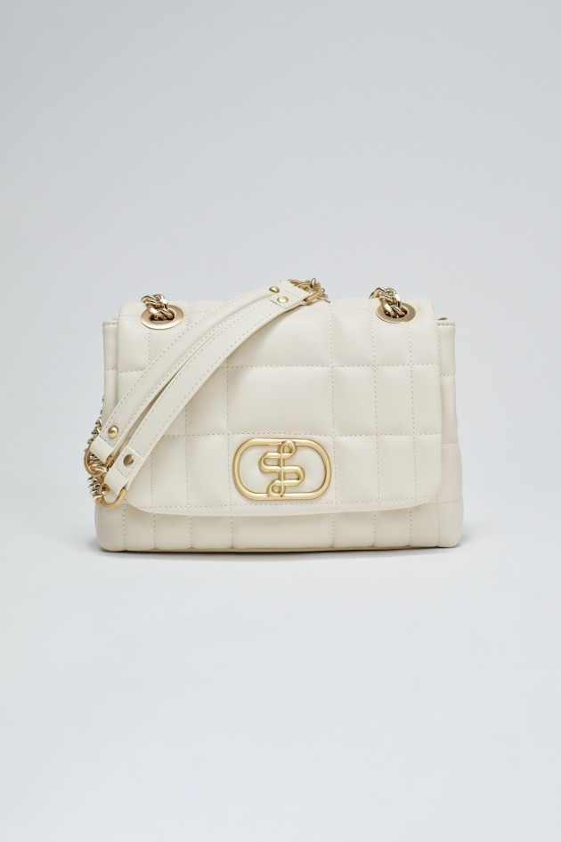 GEPOLSTERTE TASCHE MIT FELL EFFEKT