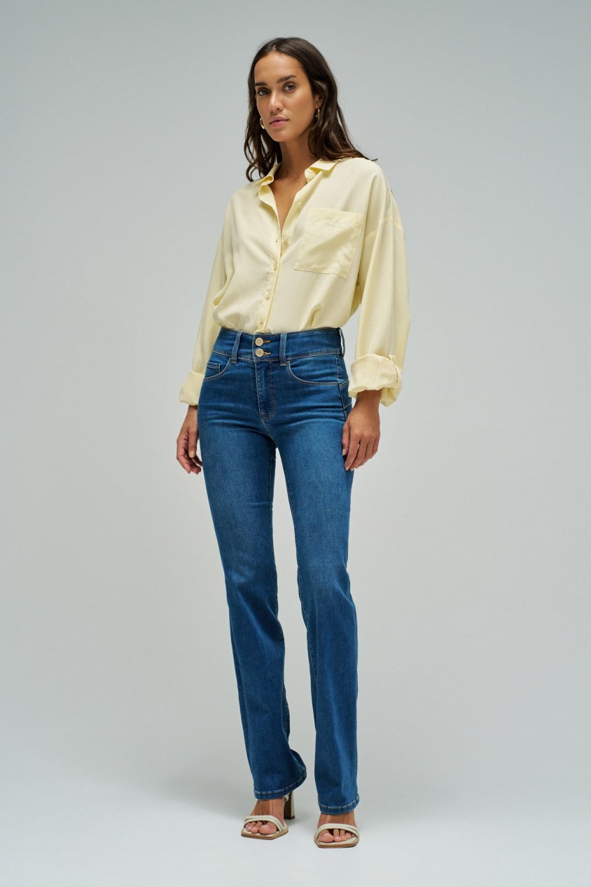 SECRET PUSH IN BOOTCUT SOFT TOUCH JEANS