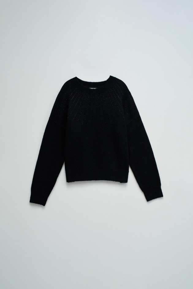 CAMISOLA DE MALHA COM BRILHANTES