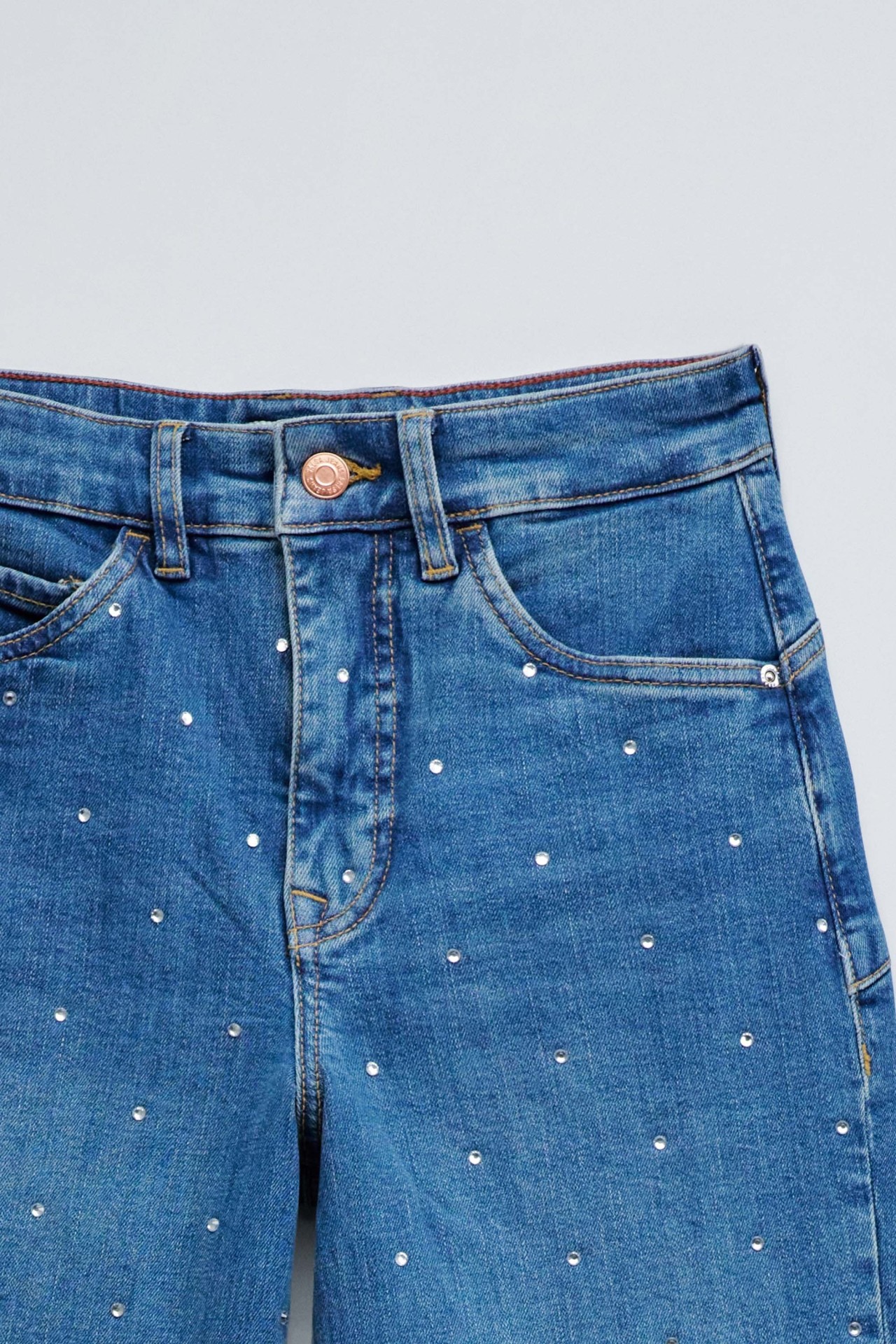 FAITH PUSH IN STRAIGHT JEANS