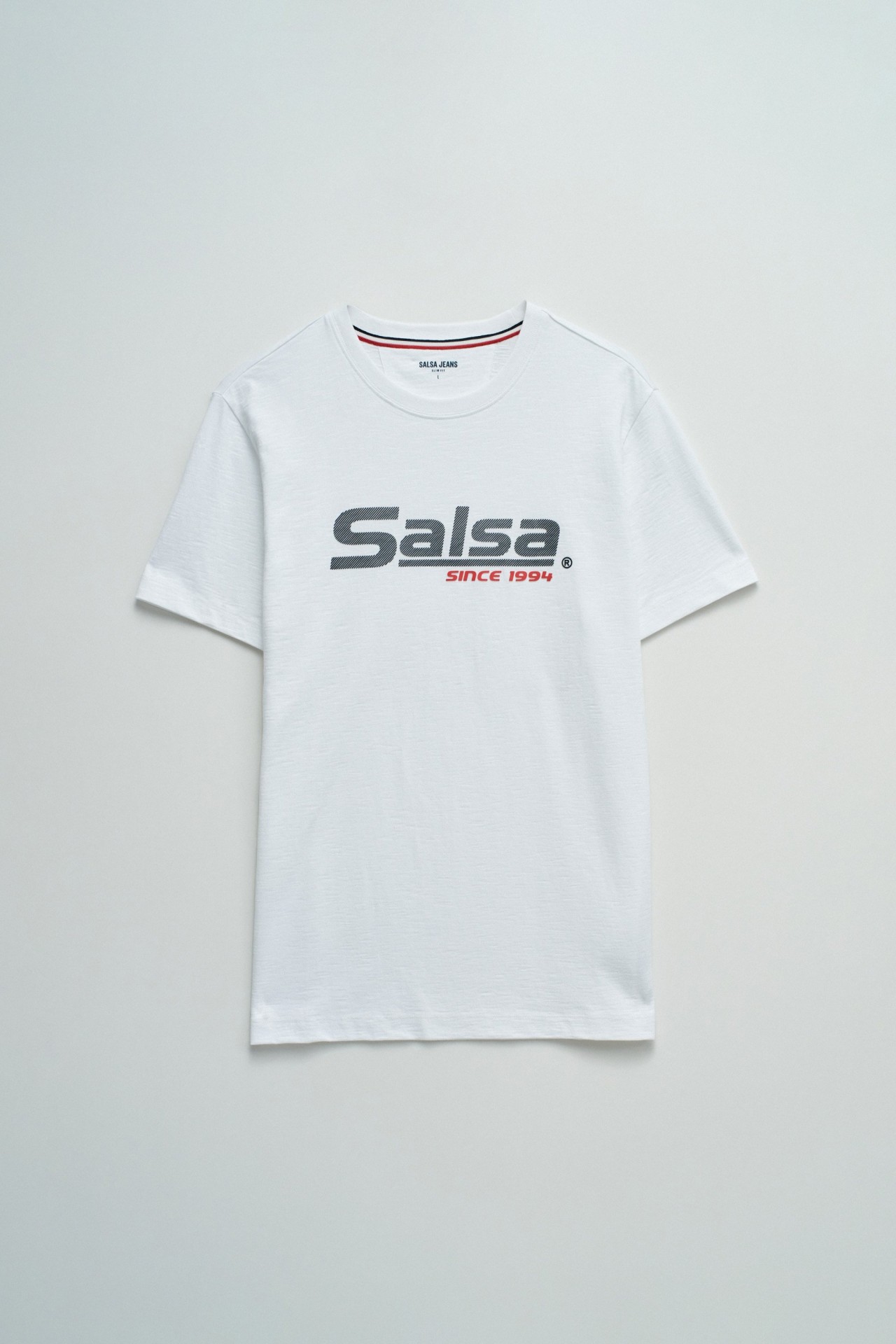 T-SHIRT WITH BRANDING