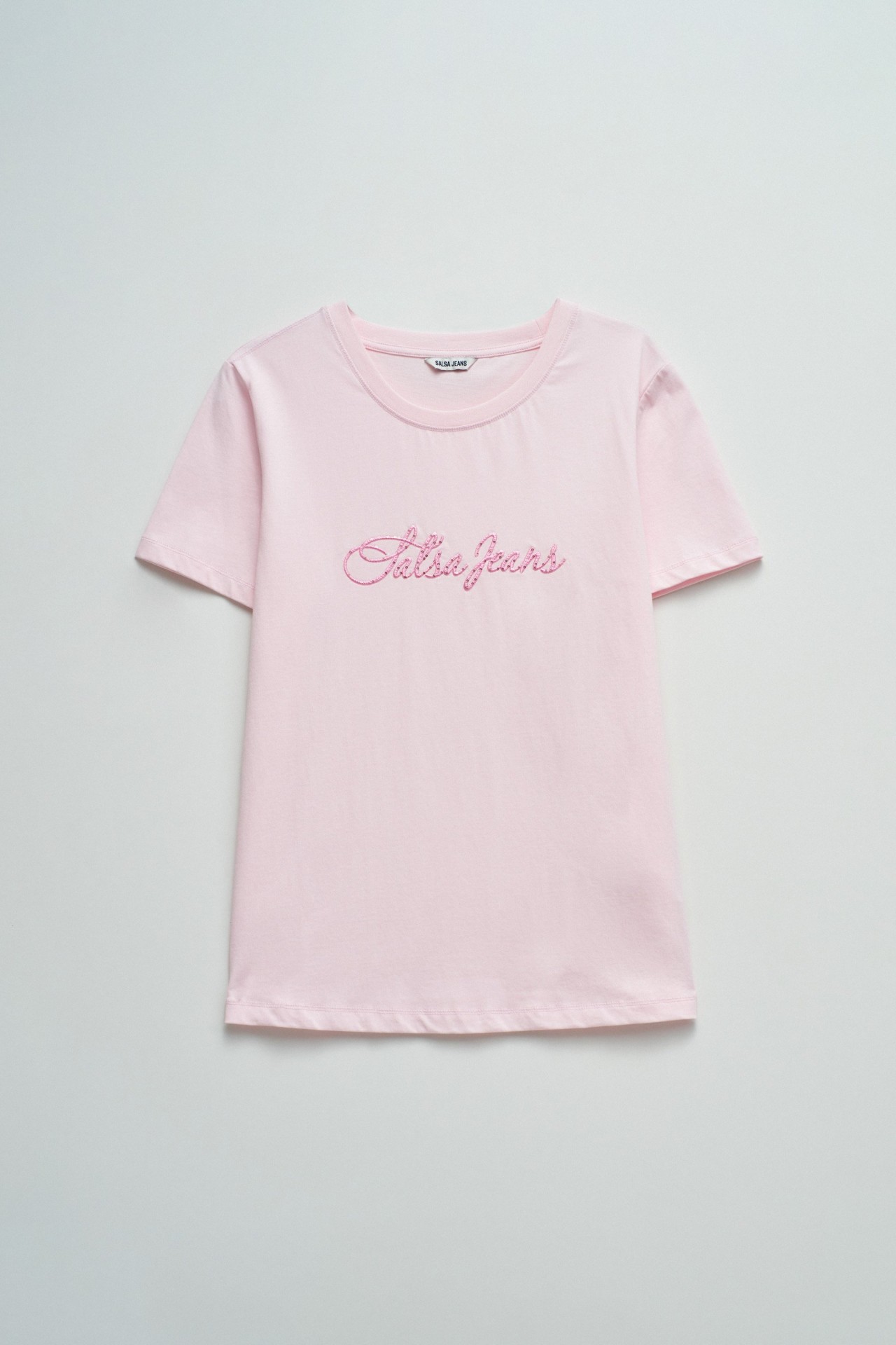 T-SHIRT WITH BRANDING