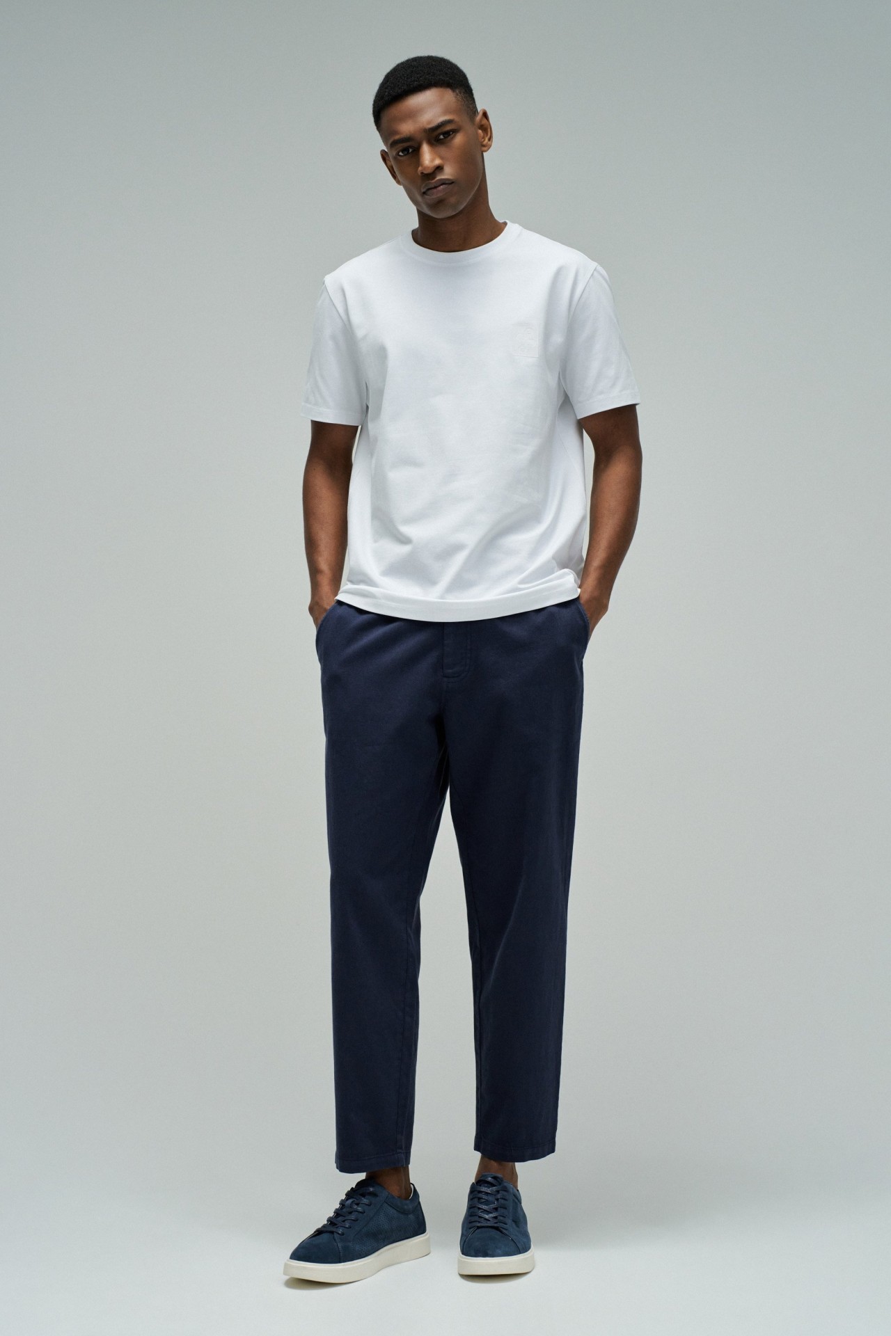 T-SHIRT WITH BRANDING