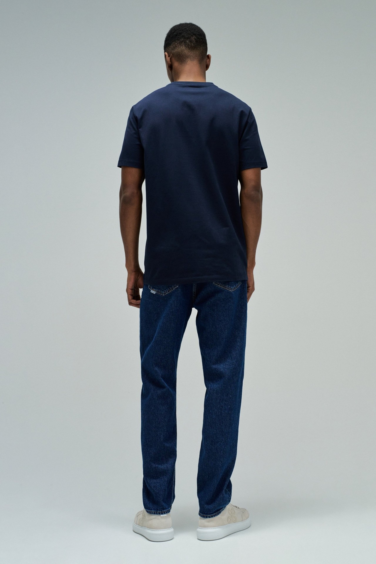 T-SHIRT COM BRANDING