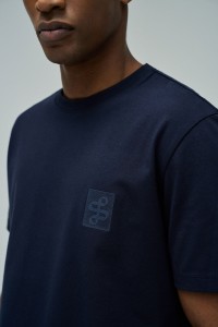 T-SHIRT COM BRANDING