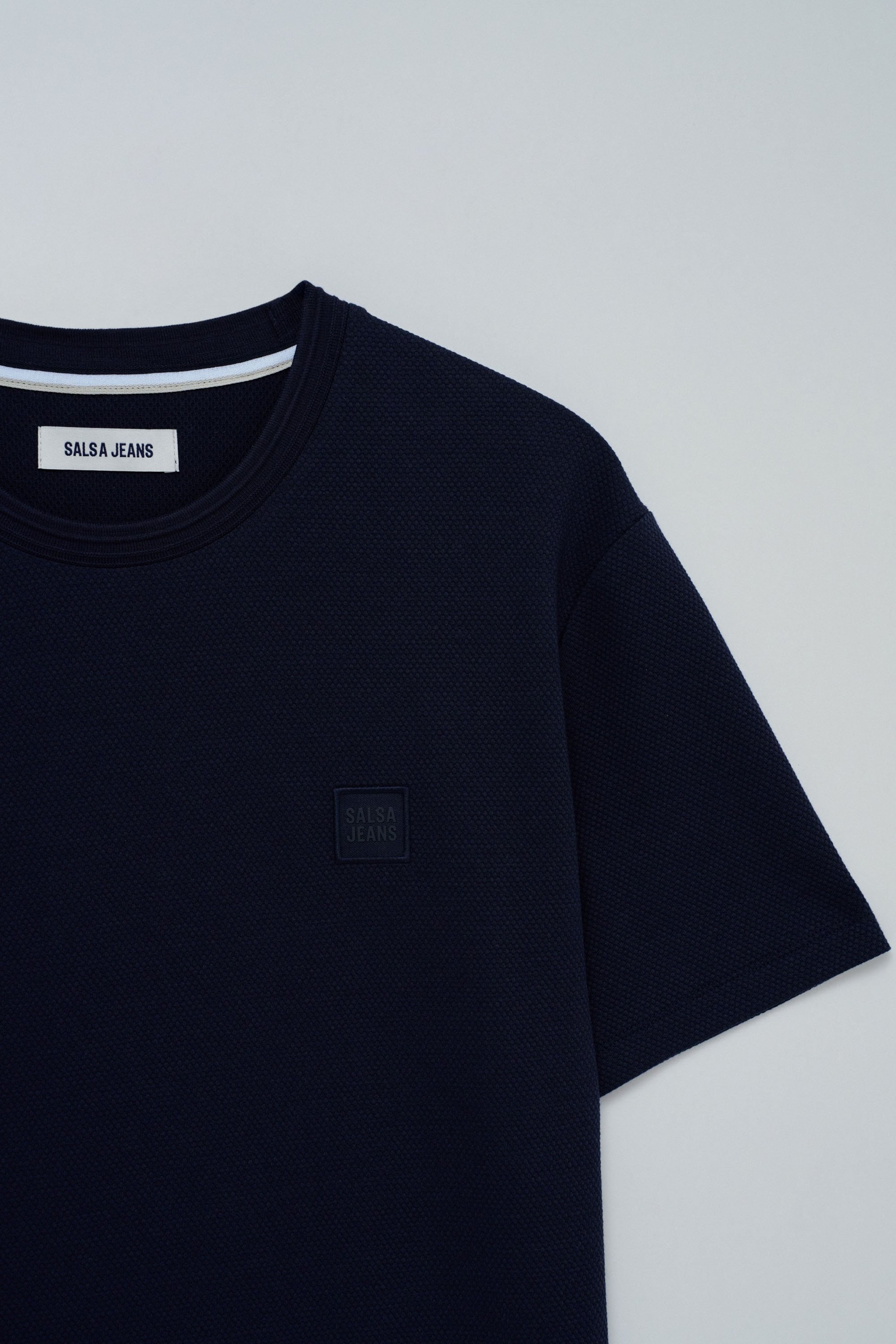 T-SHIRT AVEC TEXTURE