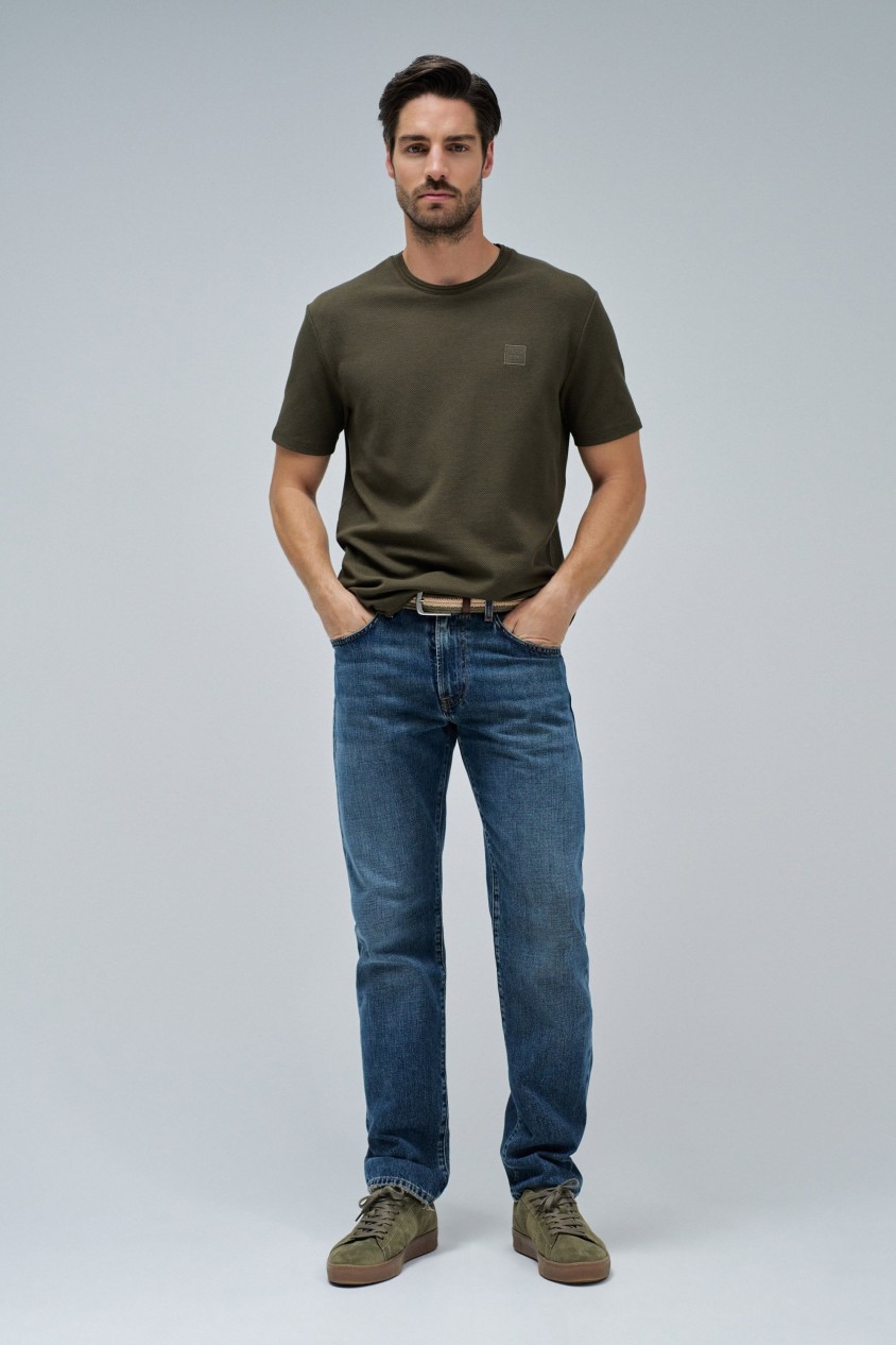 CAMISETA CON TEXTURA