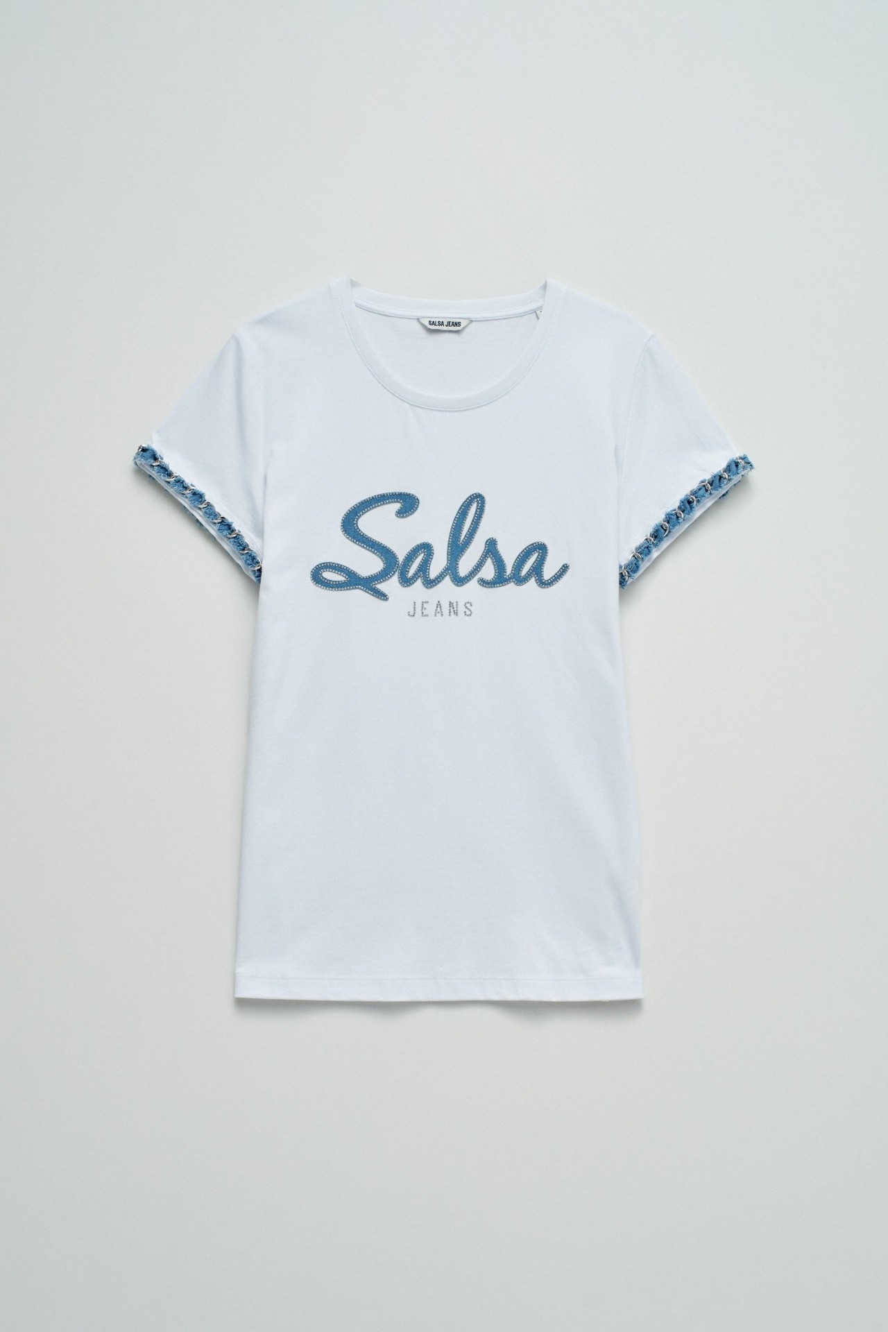 T-SHIRT WITH BRANDING