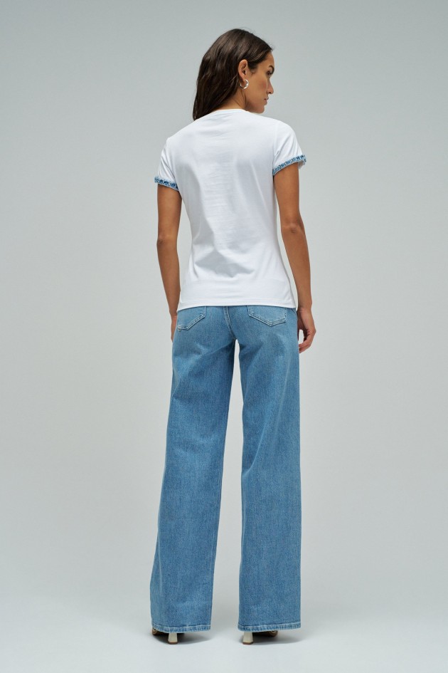 T-SHIRT CON BRANDING