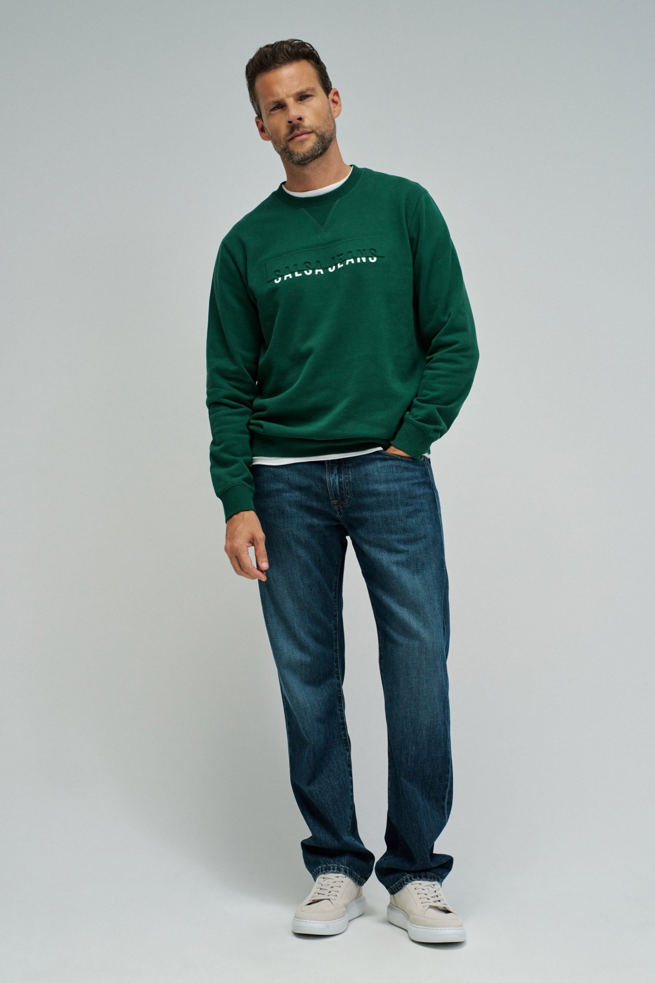 SWEATSHIRT WITH BRANDING