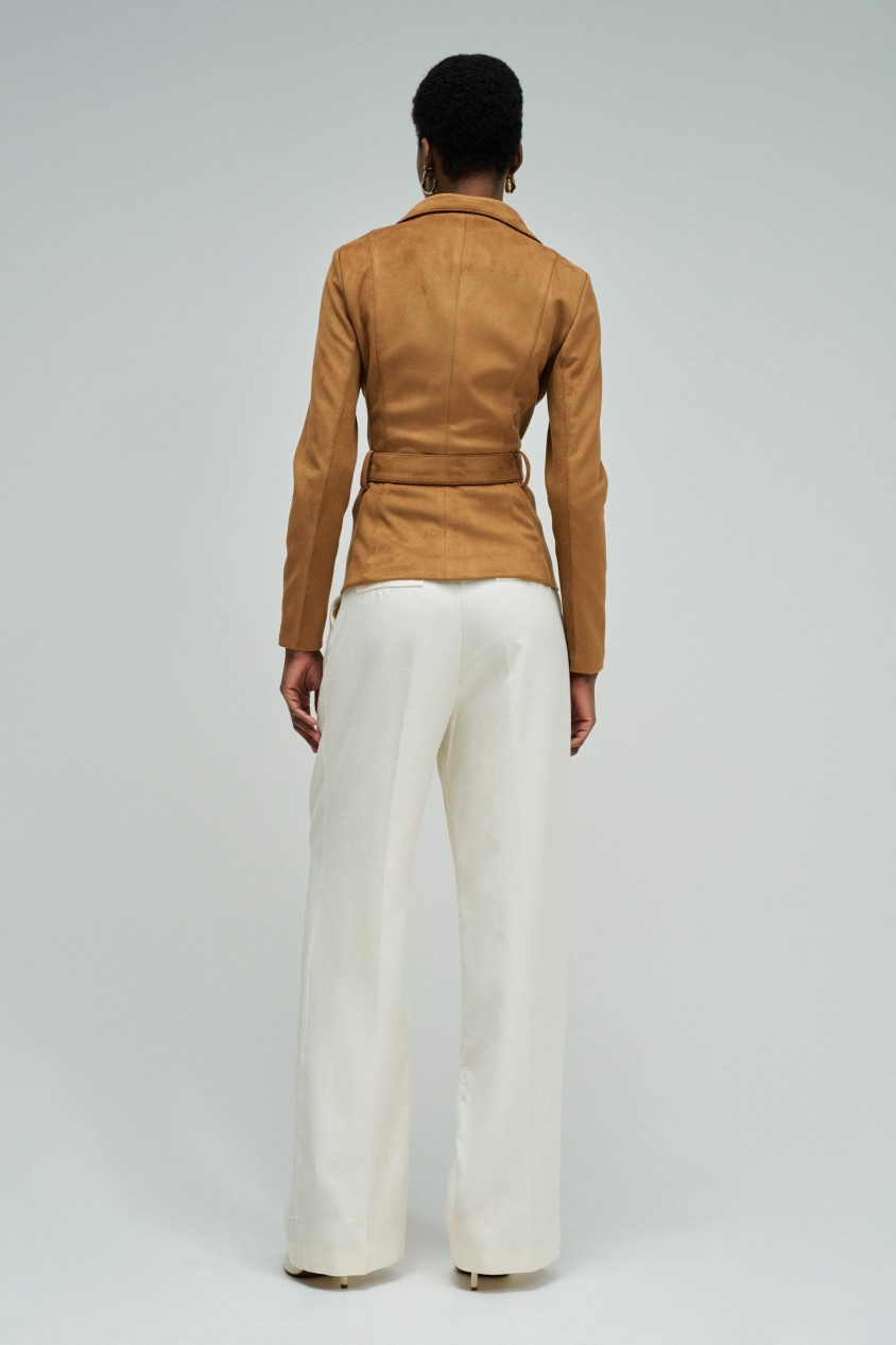 CHAQUETA DE ANTE CON CINTURÓN