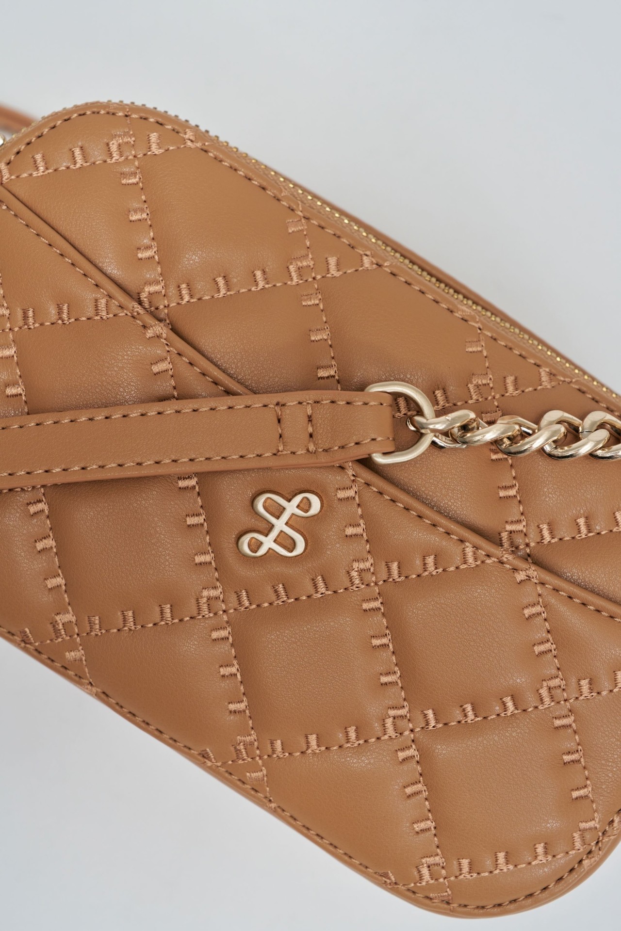 MALA ACOLCHOADA EFEITO PELE