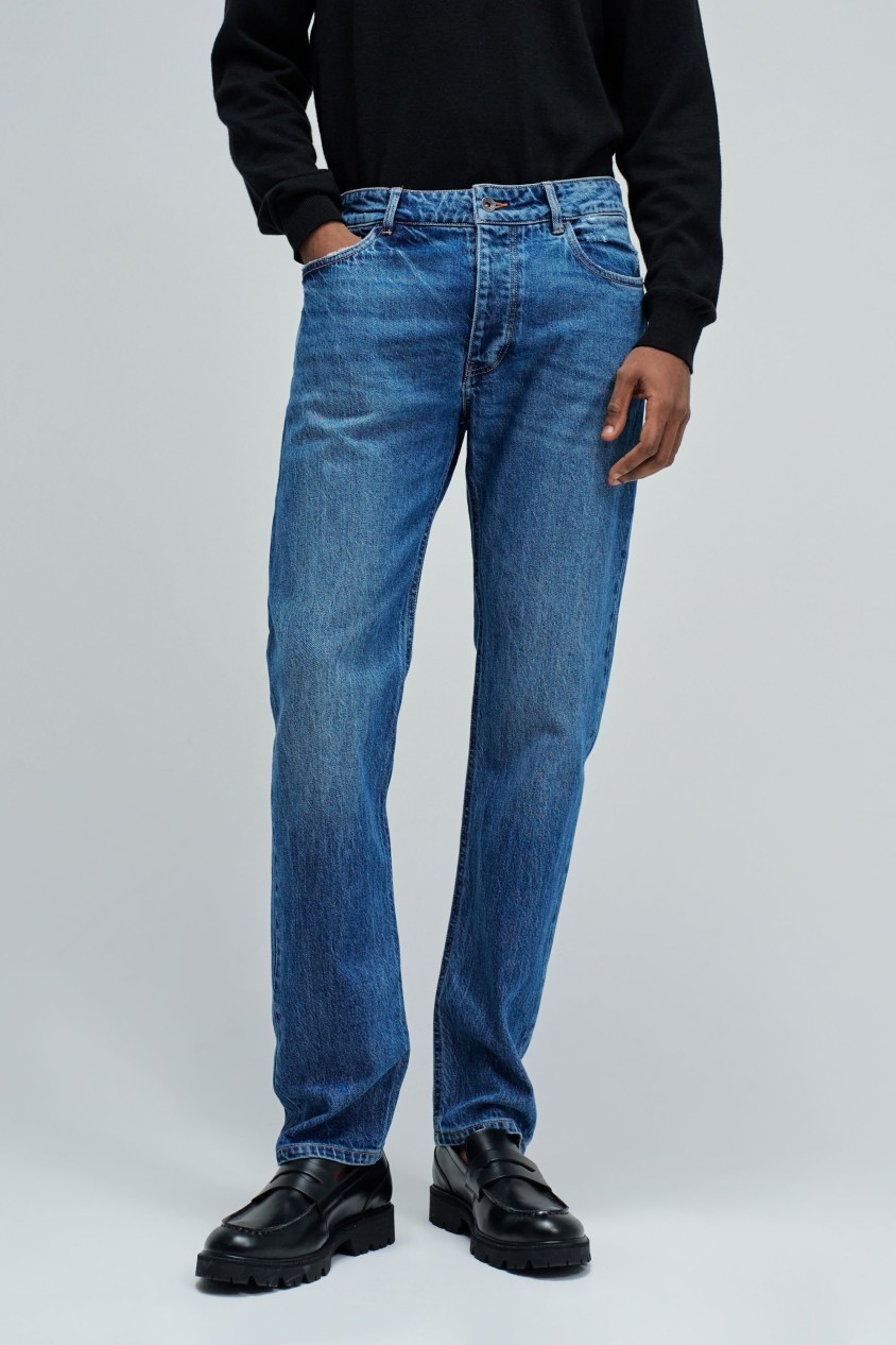 REGULAR FIT JEANS