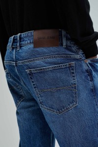 REGULAR FIT JEANS