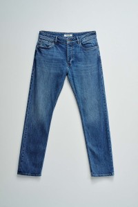 REGULAR FIT JEANS