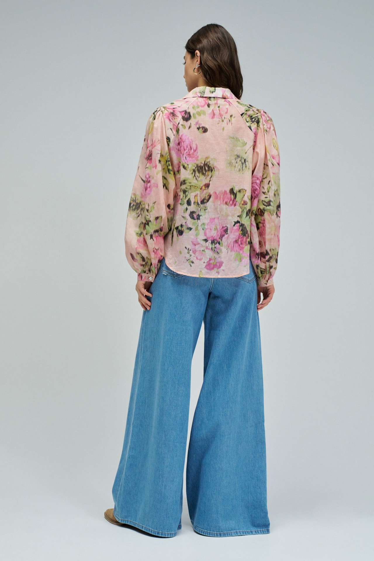 CAMISA COM PADR�O FLORAL