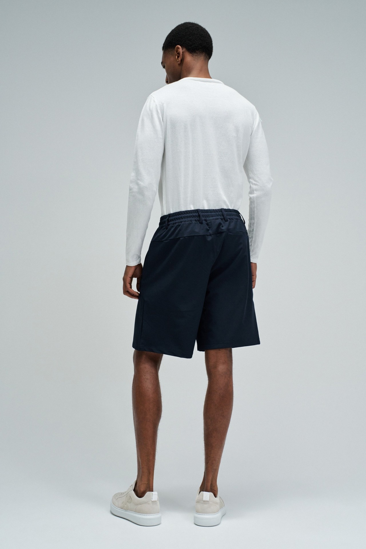 REGULAR FIT SHORTS