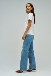 CAMISETA CON BRANDING